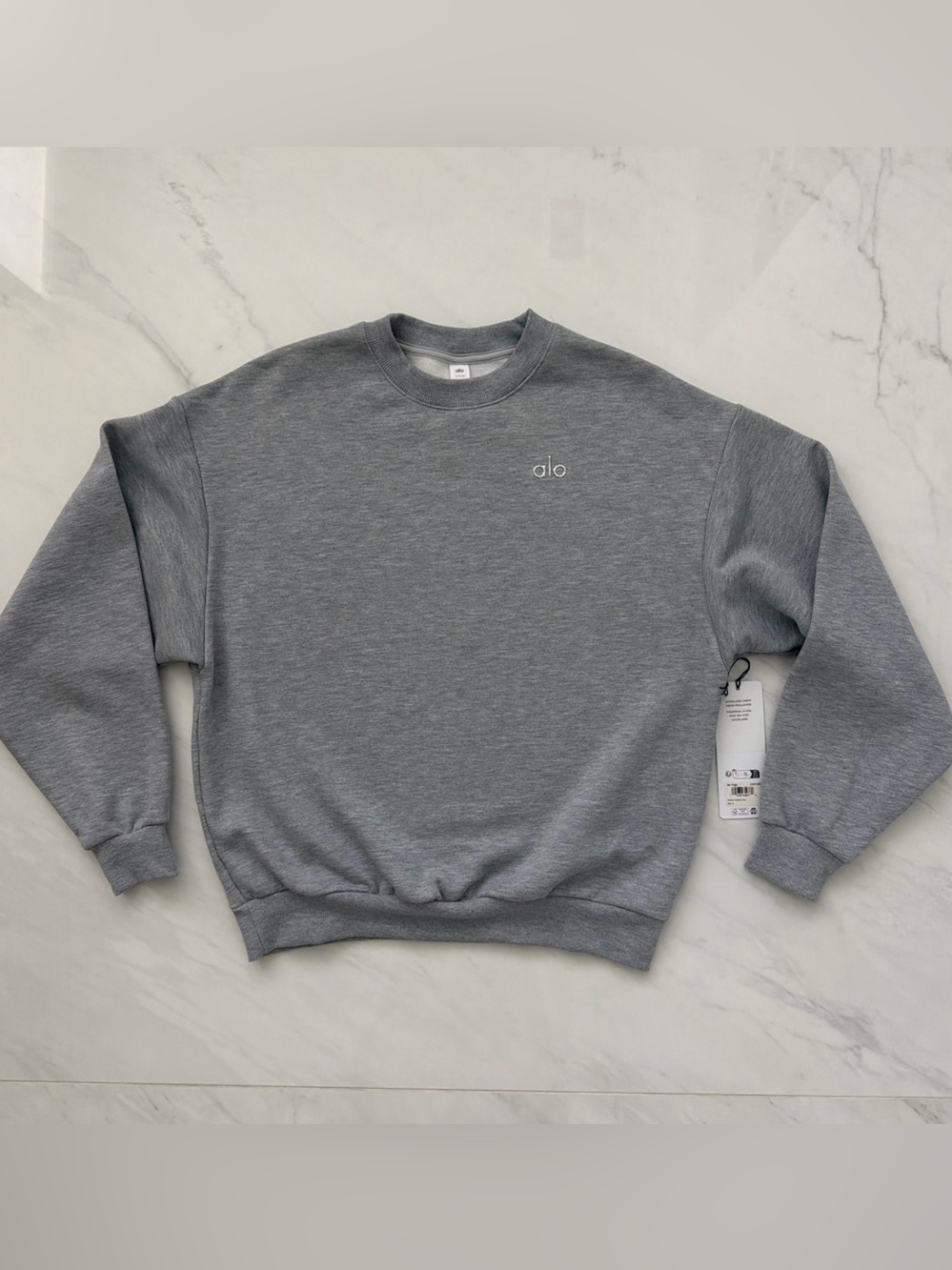 NEW Alo Accolade Pullover Crewneck Sweatshirt Size Small Athletic Heather Grey